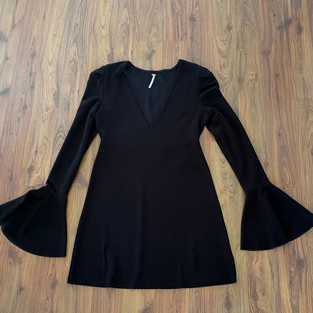 Free People black V-neck flare sleeve mini dress size M